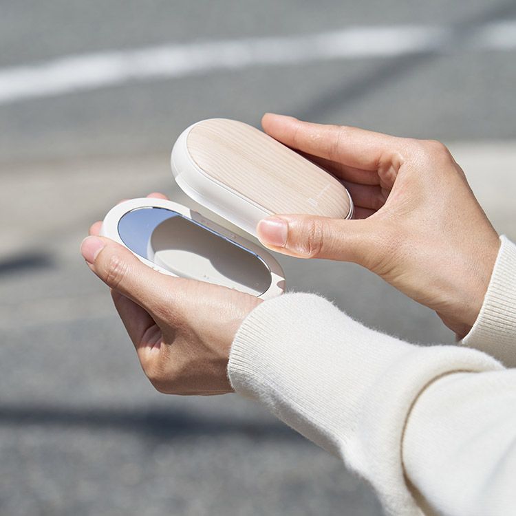 Life on Product LCAEA007 Split external power bank mirror hand warmer