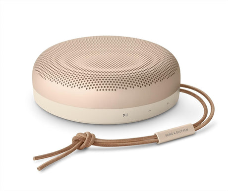 Bang-Olufsen-Beosound-A1-2nd-Gen-防水藍牙喇叭-正面展示-Gold-tone
